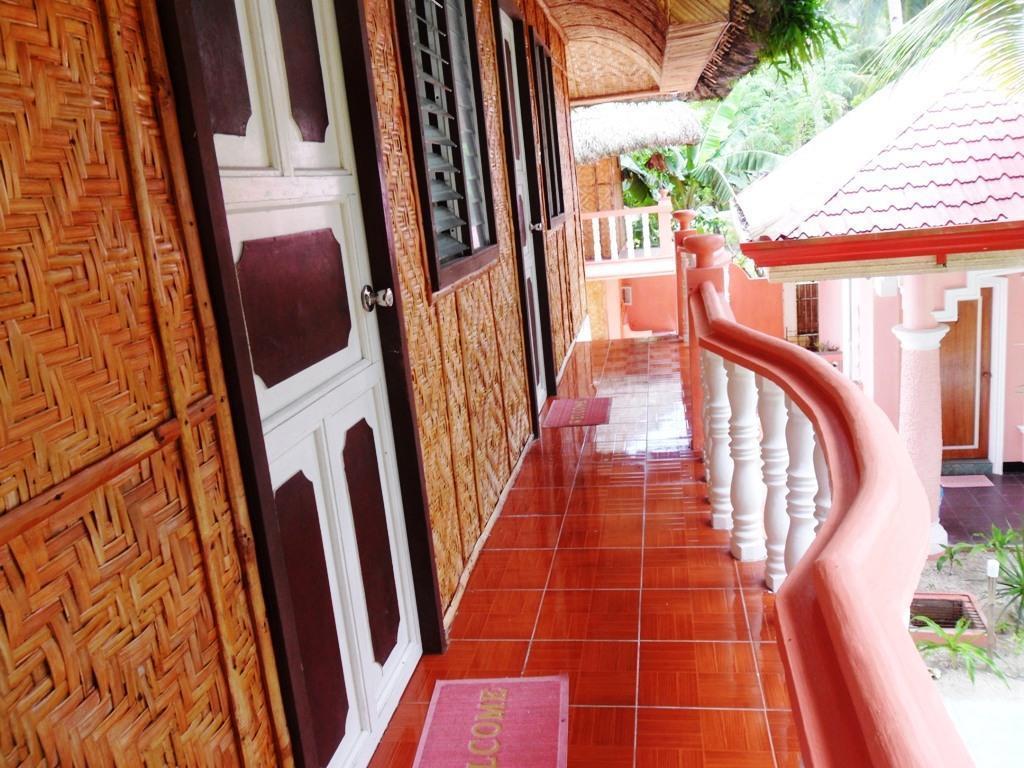 Crystal Sand Beach Resort Donsol Exterior foto